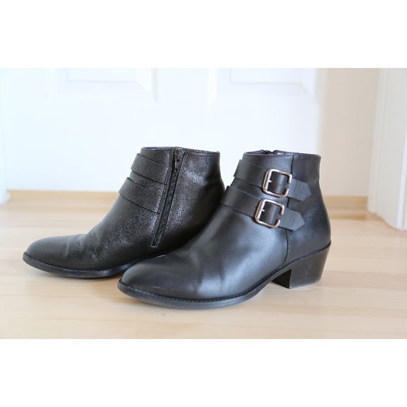 ANAKI Black Leather Ankle Boot with Buckles | Made in Portugal | Size 39 / 8 - Picture 4 of 8
